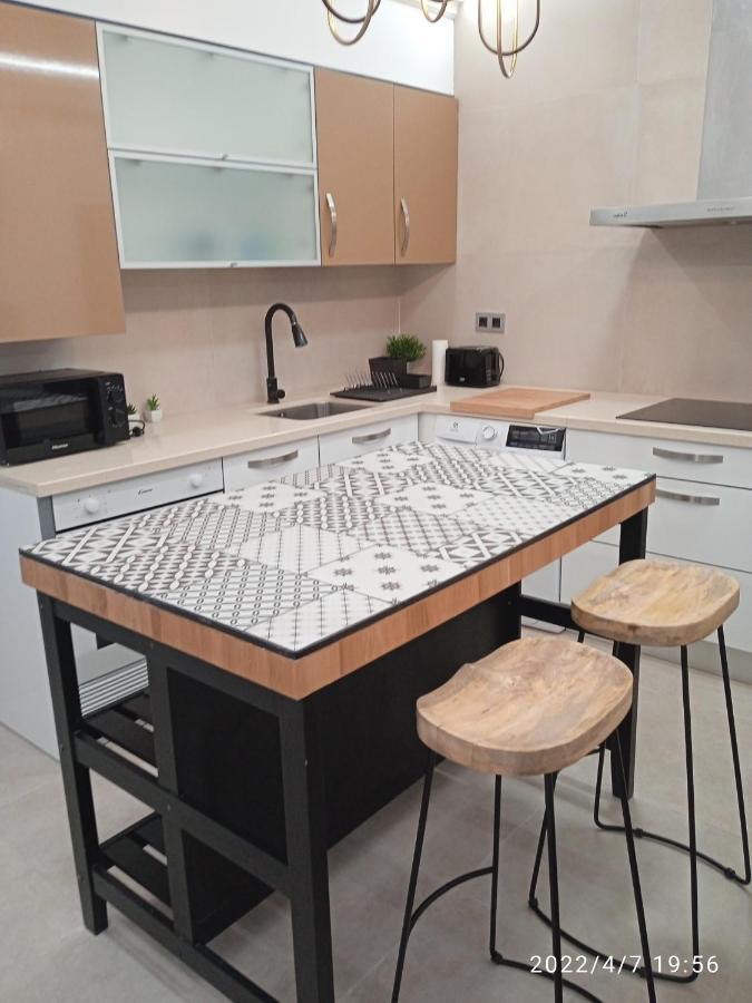 Apartamento Isaac Junto A La Muralla Romana Apartment Lugo Luaran gambar