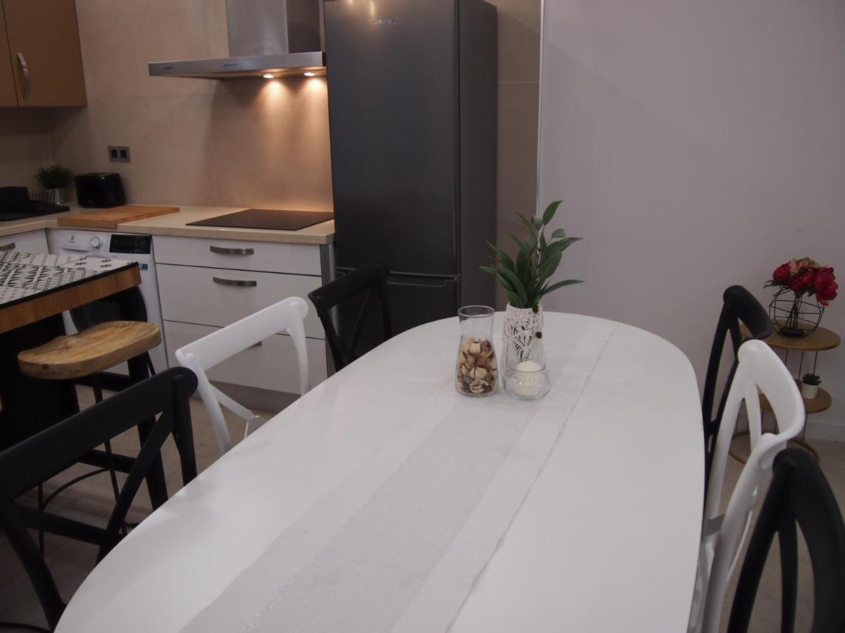Apartamento Isaac Junto A La Muralla Romana Apartment Lugo Luaran gambar