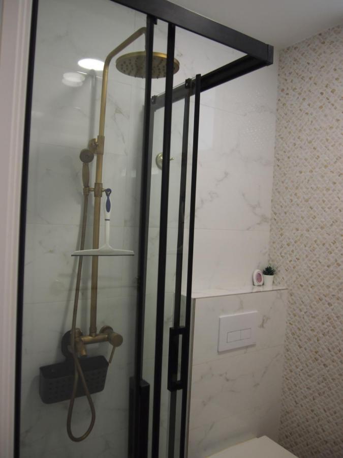 Apartamento Isaac Junto A La Muralla Romana Apartment Lugo Luaran gambar